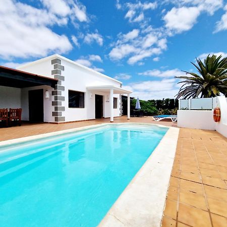 Villa Marta Con Piscina Privada Climatizada Playa Blanca  Exteriör bild